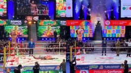 Foto que representa a CMLL: Ángel de Oro gana la cabellera de Johnny Consejo; Claudio Castagnoli logra quinta defensa