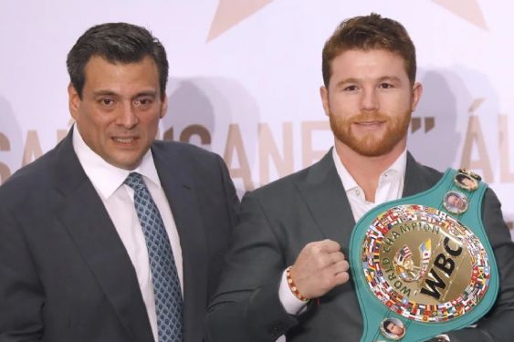 Foto de: Mauricio Sulaimán respalda posible retiro de Canelo Álvarez ante 500 mil fans: “Sería maravilloso”
