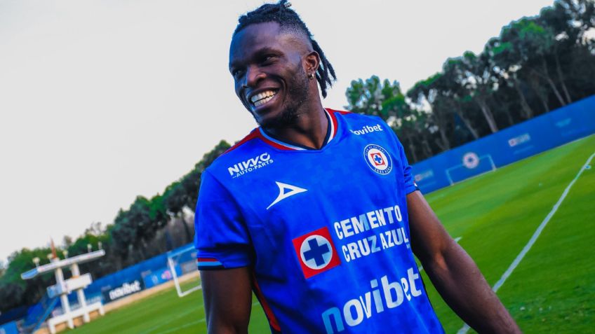 Cruz Azul confirma a Christian Ebere como su nuevo delantero; ¿cuántos millones pagó?