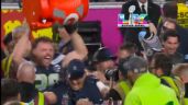 Foto ilustrativa de la nota titulada: Baño de campeón: Este fue el color de Gatorade que cayó sobre Mike MacDonald en el Super Bowl LX