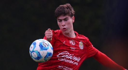 ¿Hormiga González se va a Europa? Gabriel Milito aclara el futuro del goleador de Chivas