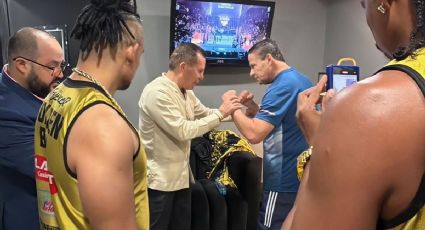 Ring Royale 2026: Julio César Chávez celebra a Alfredo Adame tras KO a Carlos Trejo | VIDEO