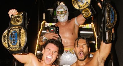 Místico hace historia en Revolution 2026: gana el Campeonato de Tríos y firma con AEW