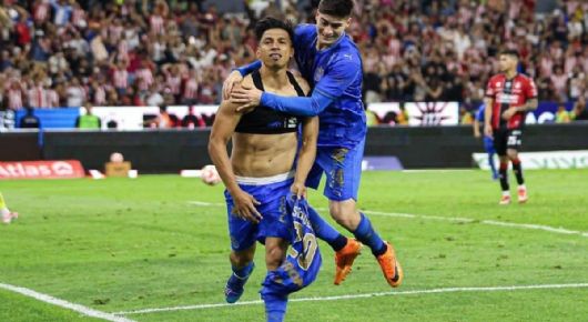 Fue campeón con Cruz Azul y ahora es mentor de “Hormiga” González: El caso de Ángel Sepúlveda