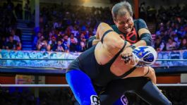 Foto que representa a El día que El Satánico y Atlantis rindieron un inolvidable homenaje al "Diablo" Velasco en el CMLL