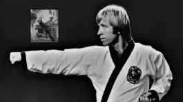 Foto que representa a Falleció Chuck Norris a los 86 años, apasionado de las artes marciales; ¿qué disciplinas practicó?