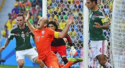Leyendas del arbitraje mexicano aseguran que sí fue penal sobre Robben en Brasil 2014