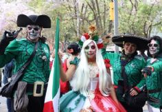 Foto ilustrativa de nota Así se vivió el Desfile de Catrinas Mundialistas en CDMX, a 80 días del Mundial 2026 | VIDEO