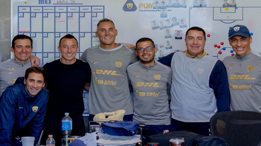 Andrés Guardado continúa su preparación como DT: visitó a Efraín Juárez en Pumas