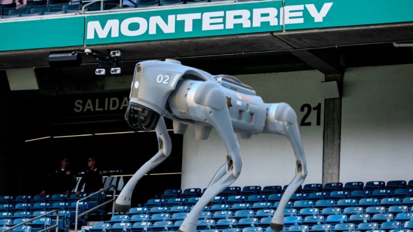 Perros Robot vigilan el Estadio Monterrey en el Bolivia vs Surinam del Repechaje mundialista | VIDEO