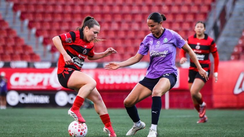 Liga MX Femenil: Jazmín Enrigue anota GOL agónico y rescata el empate de Xolos ante Chivas | VIDEO