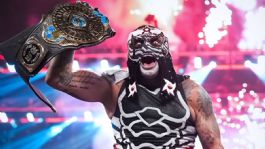 Foto que representa a El emotivo mensaje de Penta tras ganar el Campeonato Intercontinental en WWE: “Nunca dejen de creer”