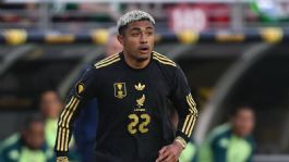 Foto que representa a Julián Araujo, en riesgo de perderse el Mundial 2026 con México; aclaran magnitud de su lesión