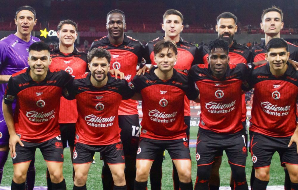 ¿Por qué Xolos de Tijuana no puede jugar con pasto natural en el Estadio Caliente?