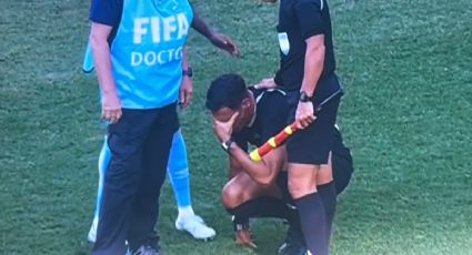 Árbitro del Congo vs Jamaica se lesiona y rompe en llanto; ¿qué le pasó en el Repechaje? | VIDEO