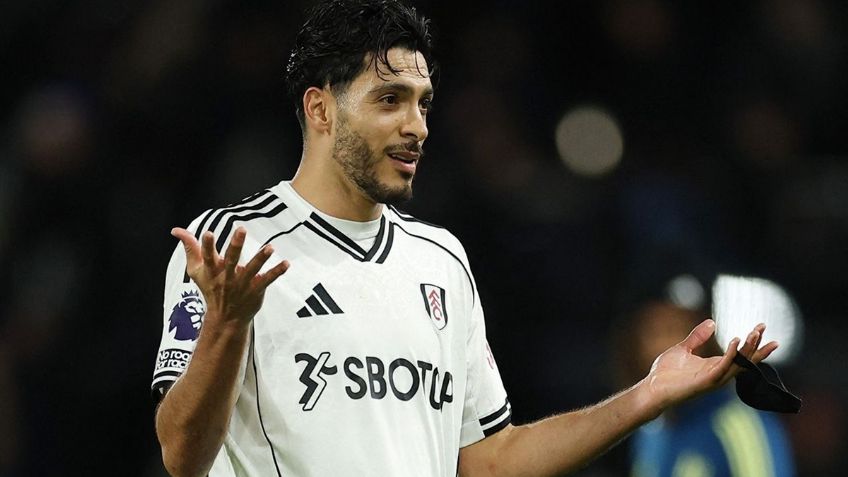 ¿Se queda? Raúl Jiménez renovaría con el Fulham ante el acecho de dos clubes europeos