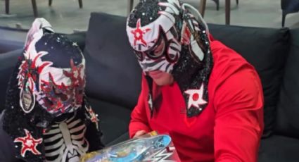 Penta sorprende a pequeño fan que vendía dulces para comprar su figura de acción | VIDEO