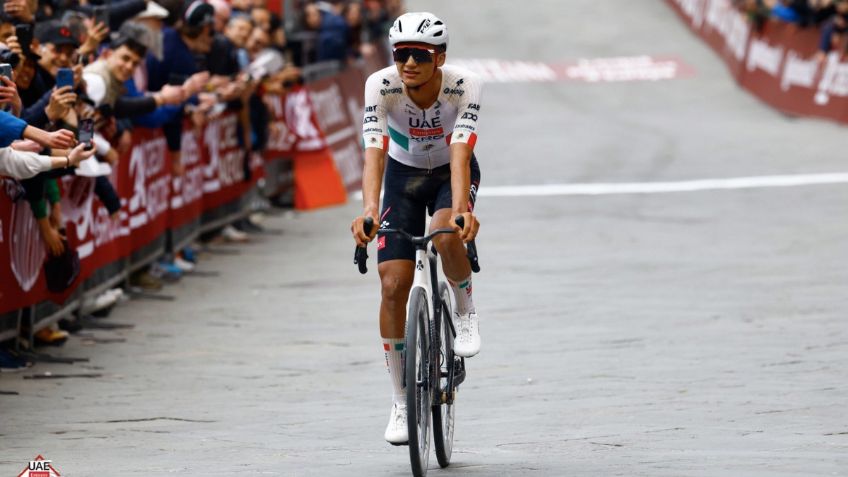 Isaac del Toro finaliza tercero en Strade Bianche 2026; logró récord para México en Italia