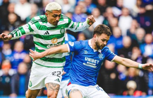 Julián Araujo: Celtic gana el Clásico de Escocia a Rangers; fans invaden cancha del Ibrox Stadium