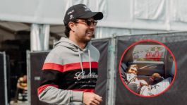 Foto que representa a Checo Pérez le juega divertida broma a sus fans en Japón y desata gritos | VIDEO