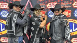 Foto que representa a Los Forajidos, la nueva tercia que amenaza al elenco del CMLL: "Vamos hasta arriba"