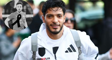 Raúl Jiménez visita la ofrenda de Diogo Jota en Liverpool; así fue su amistad