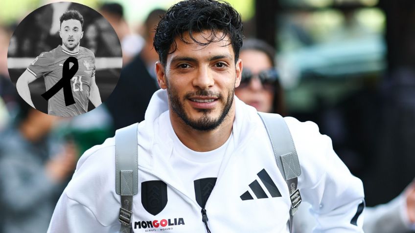 Raúl Jiménez visita la ofrenda de Diogo Jota en Liverpool; así fue su amistad