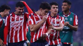 Foto que representa a ¿Quiénes acechan el liderato de Chivas? Así marcha la tabla general tras la Jornada 14