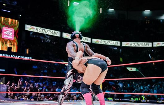 CMLL: Black Tiger da la sorpresa y avanza a la Final del Campeonato Universal 2026 | VIDEO