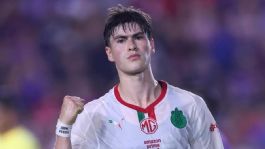 Foto que representa a Hormiga González busca repetir el récord de Jared Borgetti tras 20 años; ¿hará historia?