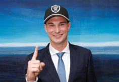 Foto ilustrativa de nota Fernando Mendoza manda en el Draft de la NFL; no hubo sorpresas