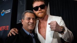 Foto que representa a ¡Hay Canelo para rato! Mauricio Sulaimán elogia la carrera del boxeador tapatío