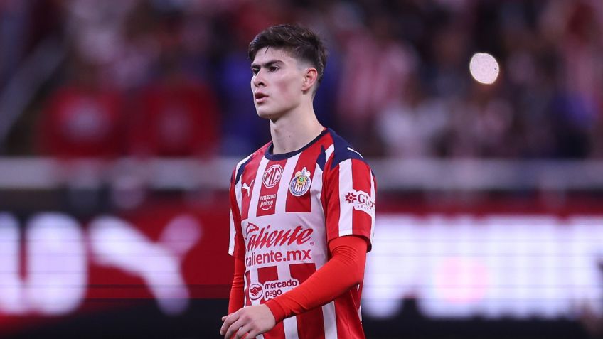 Hormiga González, devastado por perder el Bicampeonato de goleo, es consolado