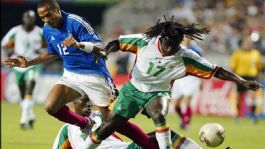 Foto que representa a Así fue como Senegal sentenció a la campeona del mundo en el Mundial 2002 | VIDEO