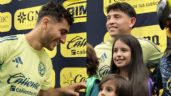 Foto ilustrativa de la nota titulada: Día del Niño: Pequeños fans del América conviven con Cáceres y Alexis Gutiérrez | VIDEO
