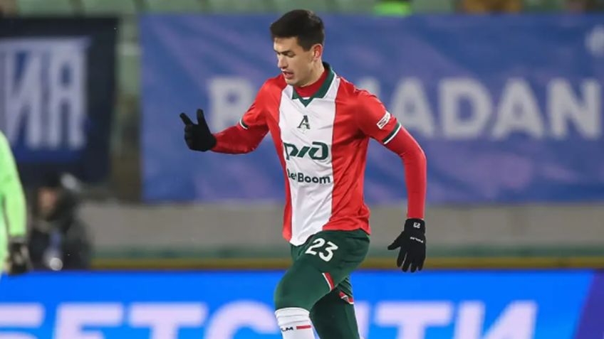 César Montes abandona partido de Lokomotiv por lesión; alerta rumbo al Mundial 2026