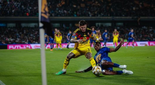 Pumas sobrevivió al caos y eliminó al América en una noche dramática en C.U.