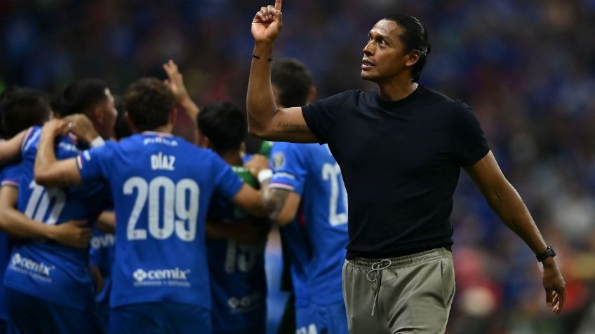 Cruz Azul podría mantener a Joel Huiqui para el Apertura 2026; ¿De qué dependería?