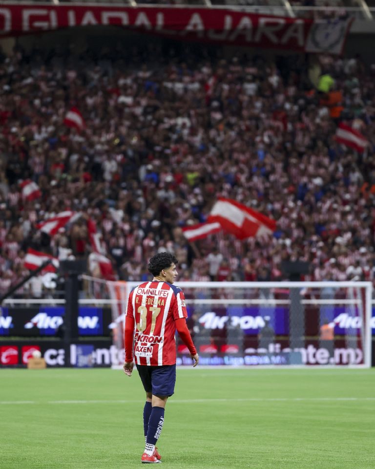 X: @Chivas