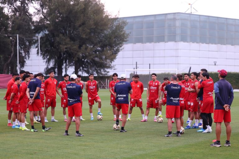 X: @Chivas