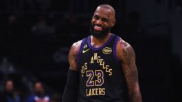 Foto que representa a ¿LeBron James se retira de la NBA? Deja abierta la posibilidad tras eliminación de Lakers
