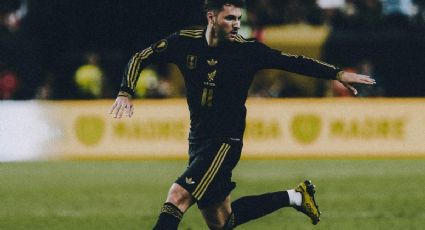 ¿Traición celeste? Santiago Gimenez revela que su ídolo de niño fue una leyenda de Chivas