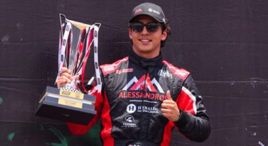 Santiago Cruz logra contundente remontada para subir al podio con Alessandros Racing