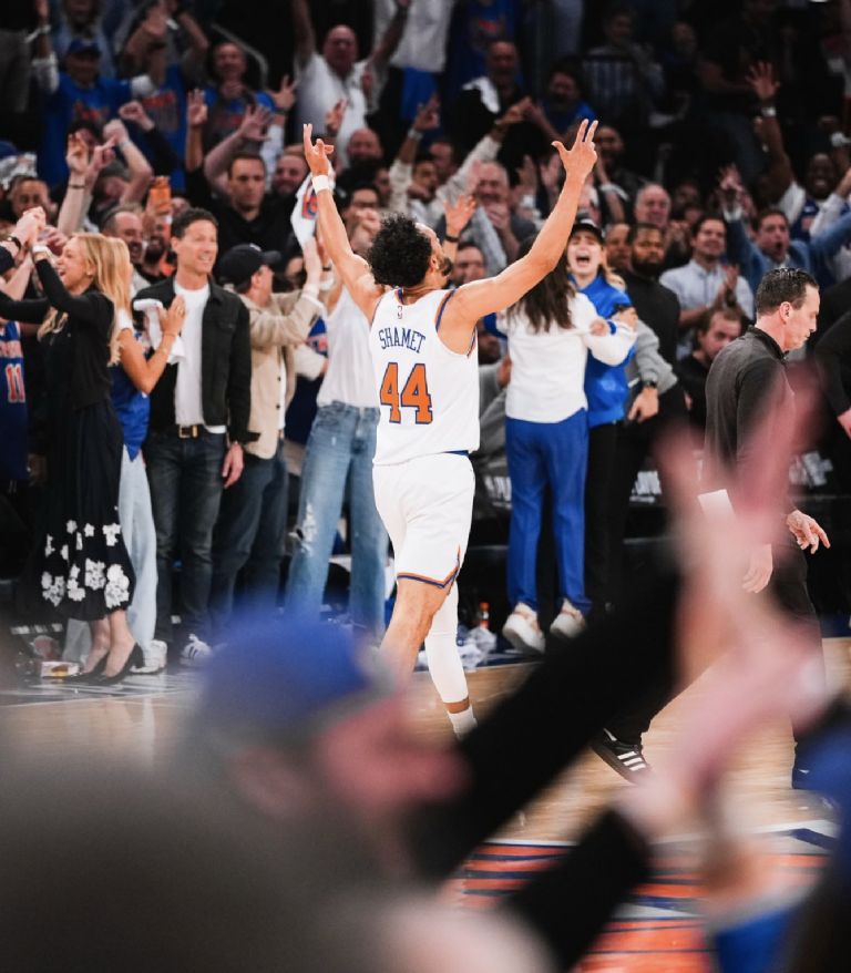 X: @nyknicks