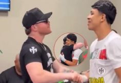 Foto ilustrativa de nota Canelo Álvarez visita a Jaime Munguía en el vestidor previo a su pelea ante Toro Reséndiz