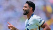 Foto ilustrativa de la nota titulada: ¿Habrá maldición para Pumas? Nathan Silva tocó el trofeo de la Liga MX previo a la Final