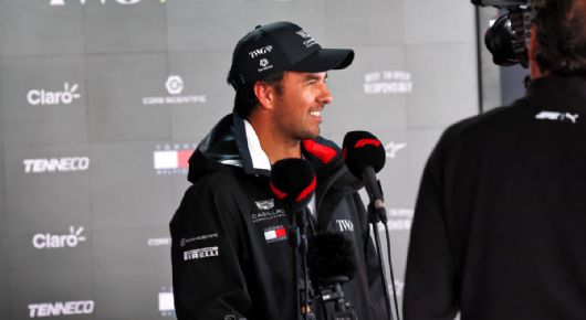 ¿Por qué Checo Pérez cayó del puesto 11 al 14 en la Sprint del GP de Canadá 2026?