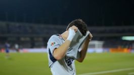 Foto que representa a José Paradela rompe en llanto al salir por lesión en el Pumas vs Cruz Azul | VIDEO