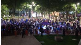 Foto que representa a Liga MX: Afición de Cruz Azul invade el Ángel de la Independencia para festejar "la décima"