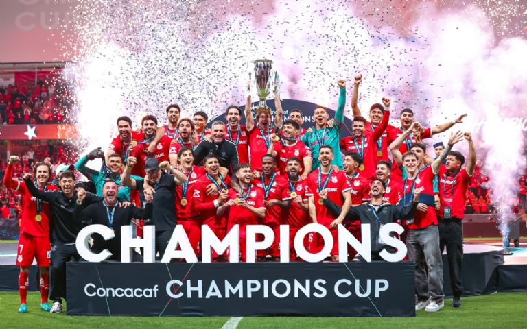 X: @TolucaFC